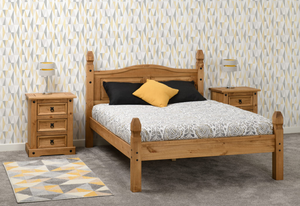 Seconique Corona 4’6” Distressed Pine Double Bed with Low Foot End – Waxed Finish - Image 9