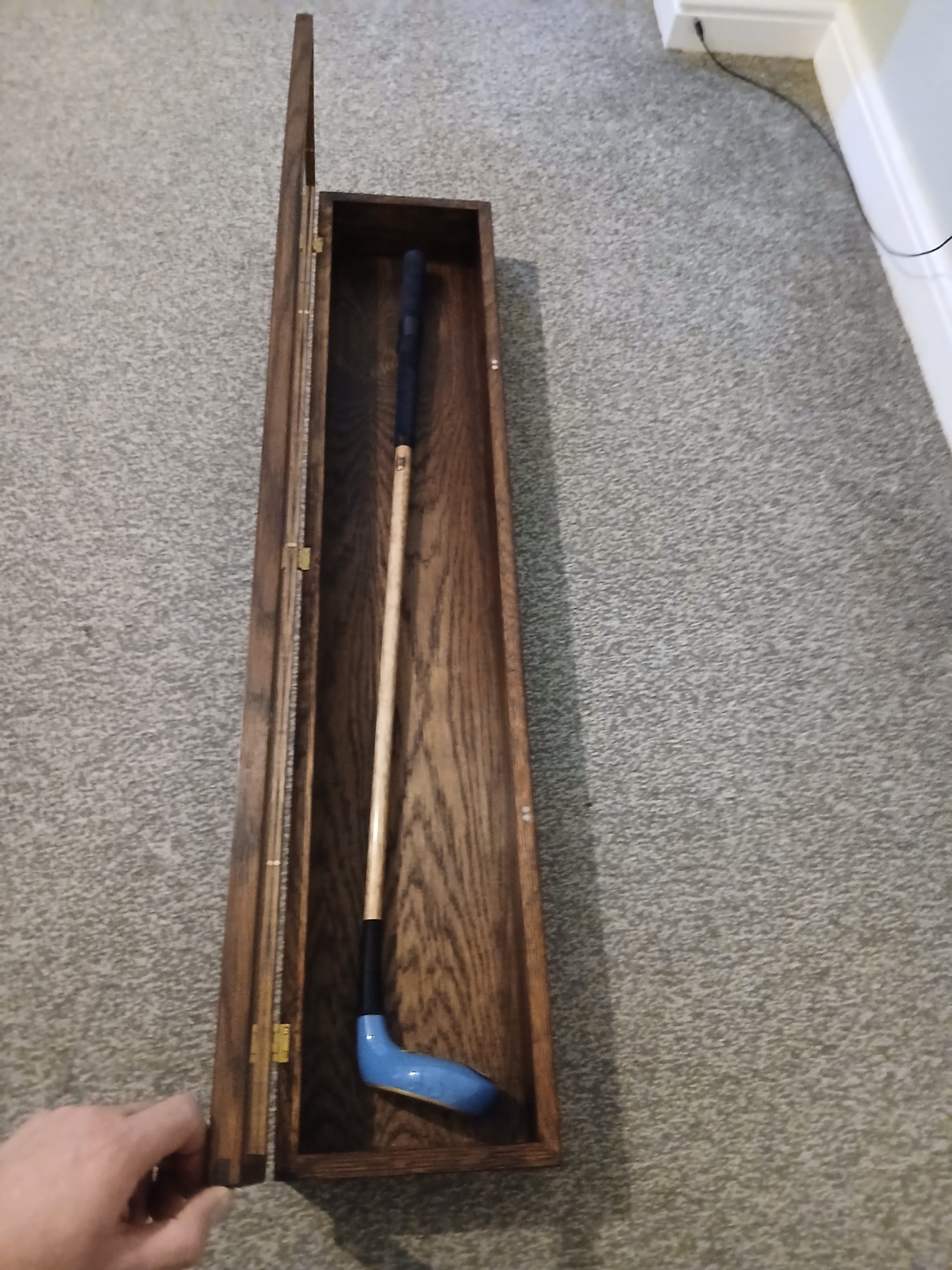 Oak Golf Club Display Case – Handcrafted Presentation for Your Finest Club - Image 2